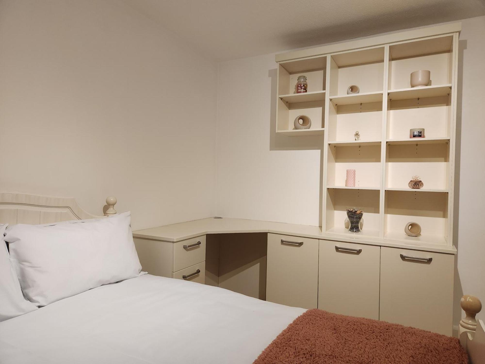 Elmdon House With 4 Spacious Bedrooms To Choose Birmingham Kültér fotó