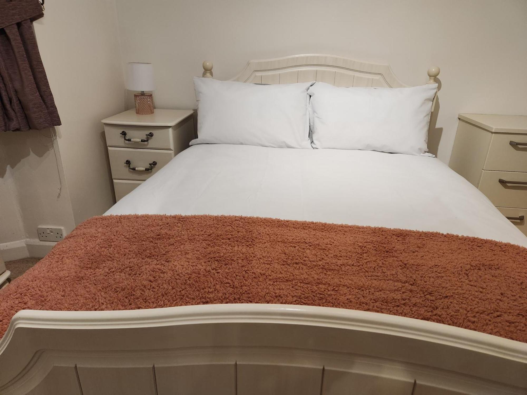 Elmdon House With 4 Spacious Bedrooms To Choose Birmingham Kültér fotó