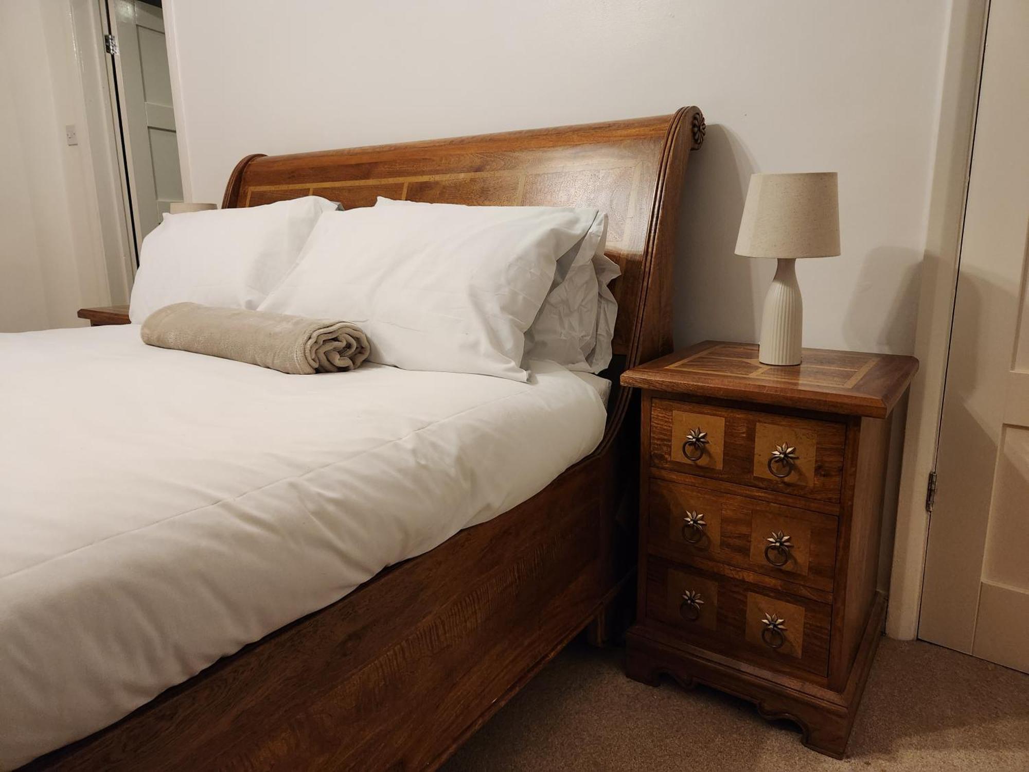 Elmdon House With 4 Spacious Bedrooms To Choose Birmingham Kültér fotó